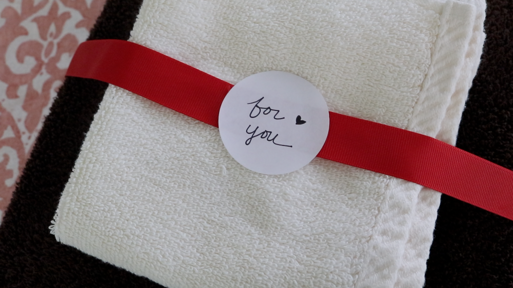 Organize your guest room!