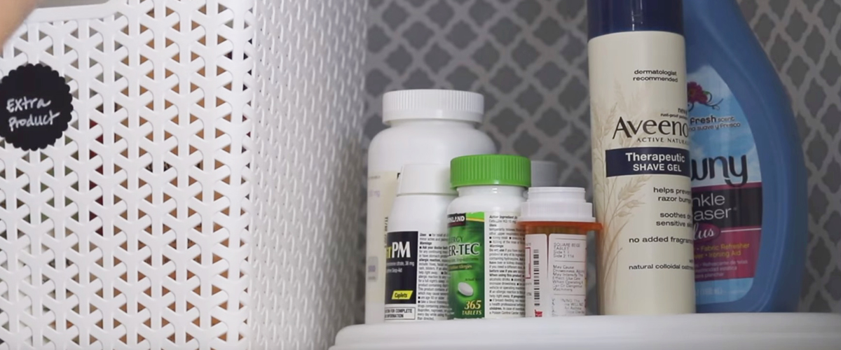 SIMPLIFIED ORGANIZATION! Linen & Medicine Closet Makeover