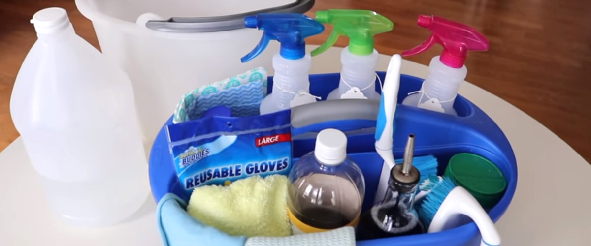 DIY CLEANERS! What’s in my cleaning caddy?