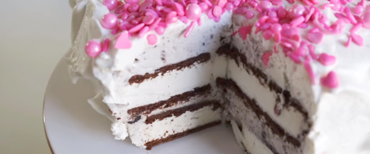 Ice Cream Cake DIY | $5 & only 5 minutes!