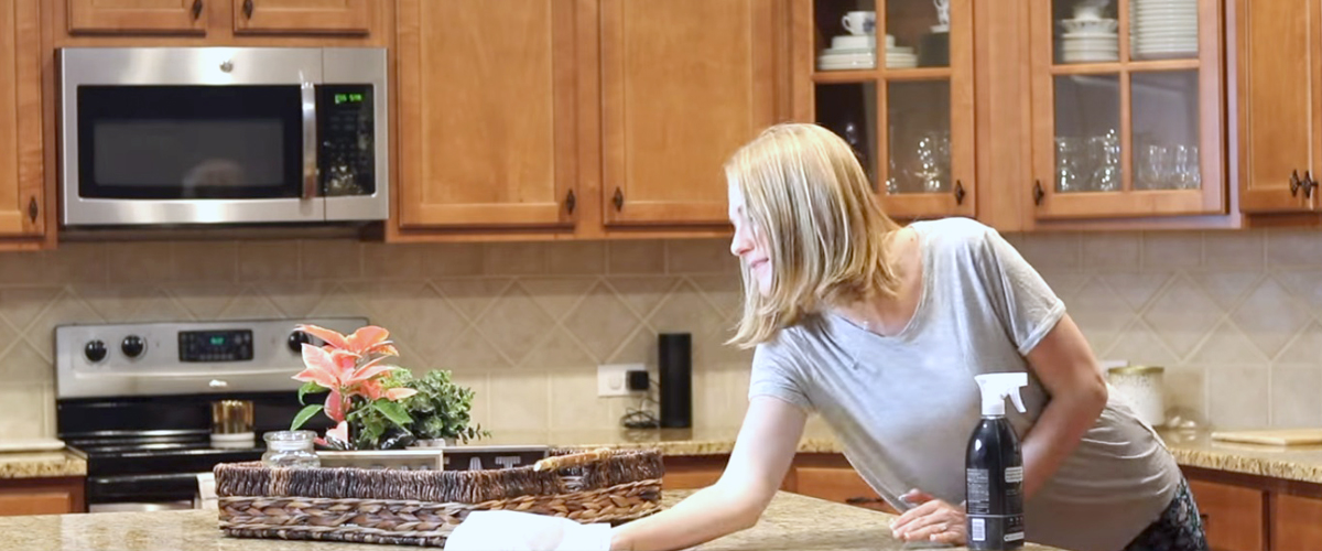 Organized 1 Hour Evening Routine | Realistic Cleaning & Mommy Motivation