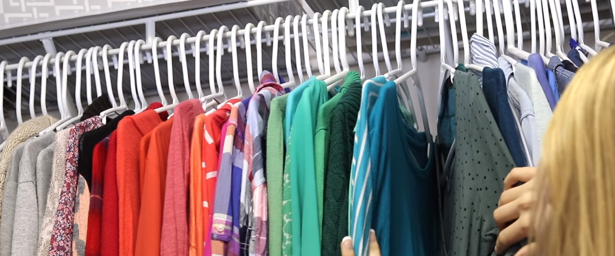 CLOSET PURGE! Organizing a wardrobe that works FOR you!