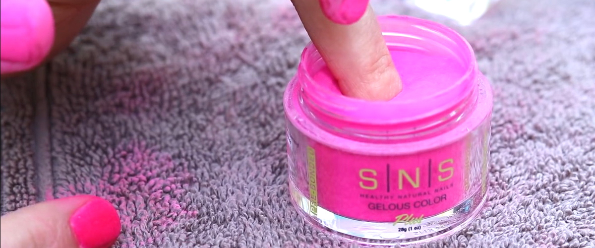 Long Lasting DIY Dip Manicure