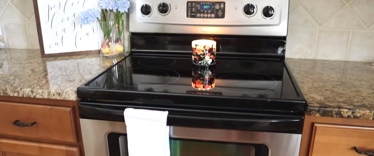 7 GENIUS Tips to Clean your Oven