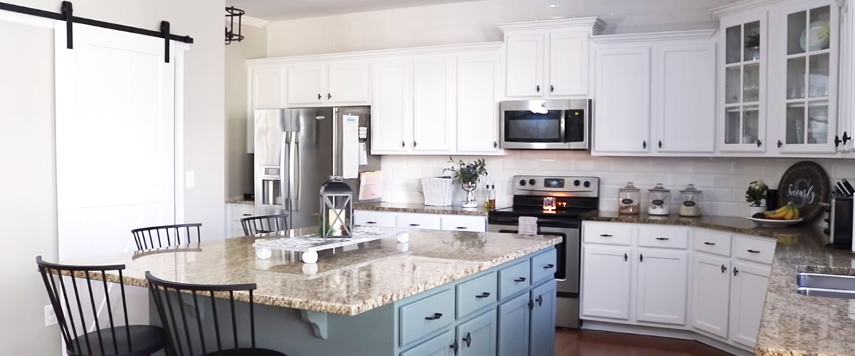 BEFORE & AFTER Kitchen Renovation on a BUDGET!