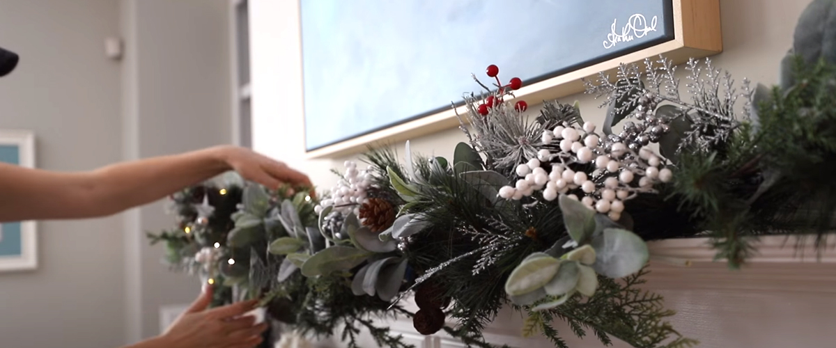 Decorate for CHRISTMAS 12 hacks from Walmart & Dollar Store!