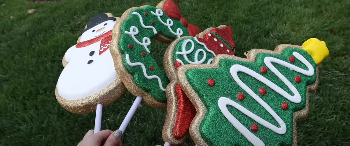 WEIRDLY PRACTICAL Dollar Tree & Walmart Christmas Hacks! 🎄 2023